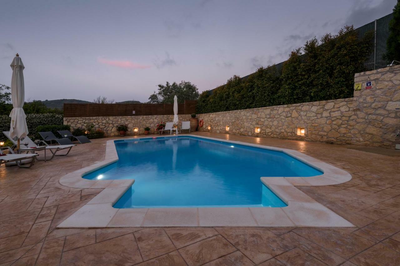 Alia Stone Villa-Ideal For Families-Heated Pool Nohia Exteriér fotografie